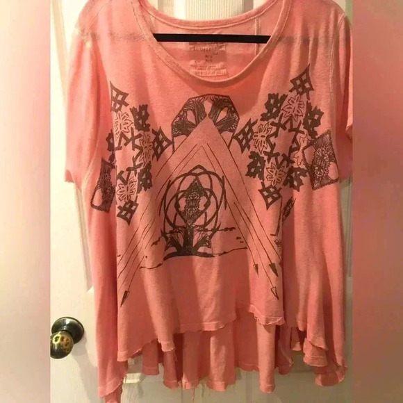 We The Free Swingy top tee medium hi low - Picture 1 of 4